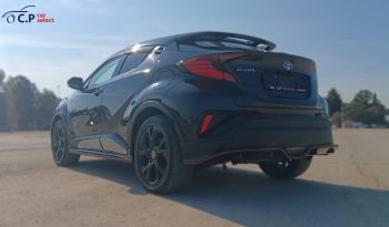 
										Toyota C-HR Hybrid full									